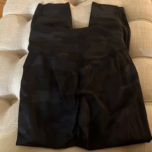 Lululemon size 0, great used condition.